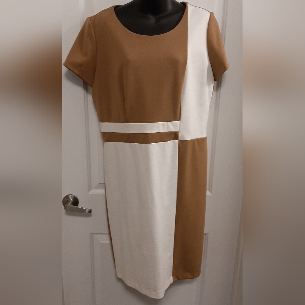 Designer Hazel Mae Taliah Dress Camel/Ivory Size XL Brand New Made in Canada